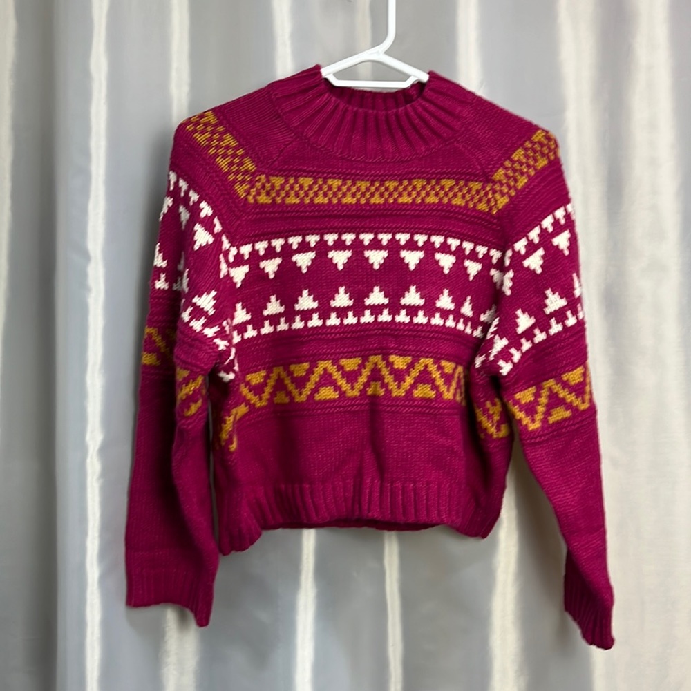 Universal Thread Pull Over Sweater